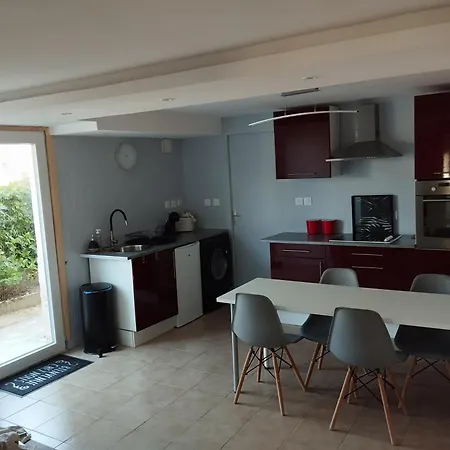 Sulpice La Pointe Apartment
